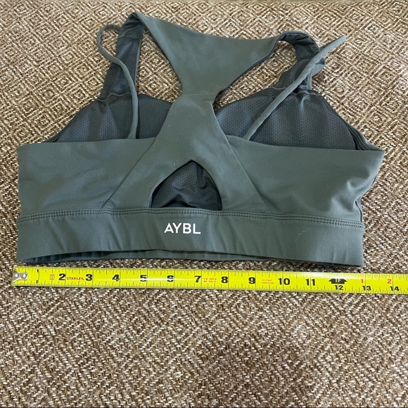 AYBL Green Sage CORE SPORT BRA Sz L Bundle Of 2 Outdoor Gym Casual Gorpcore - Picture 9 of 13
